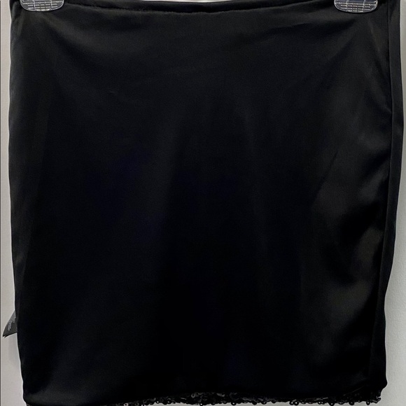 H & M Juniors Women’s S Solid Black Sequined Skirt - Picture 6 of 15